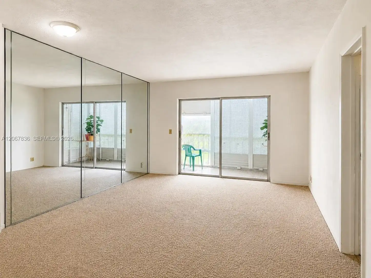 1001 Hillcrest Ct # 204, Hollywood FL 33021 photo 2