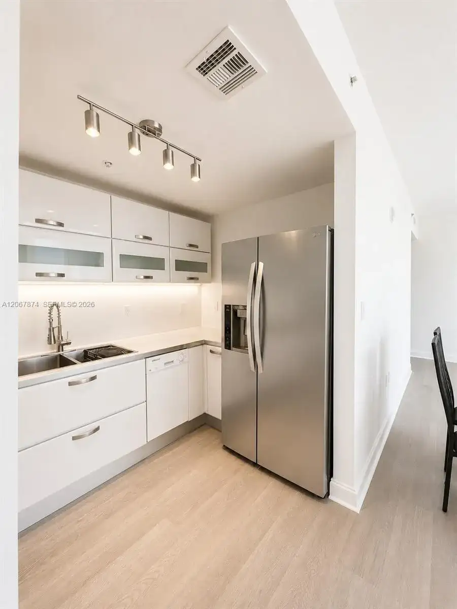 6580 Indian Creek Dr # 410, Miami Beach FL 33141 photo 4
