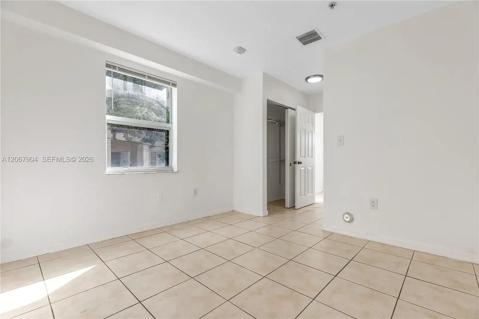 520 SW 5th St # 302, Miami FL 33130 photo 5