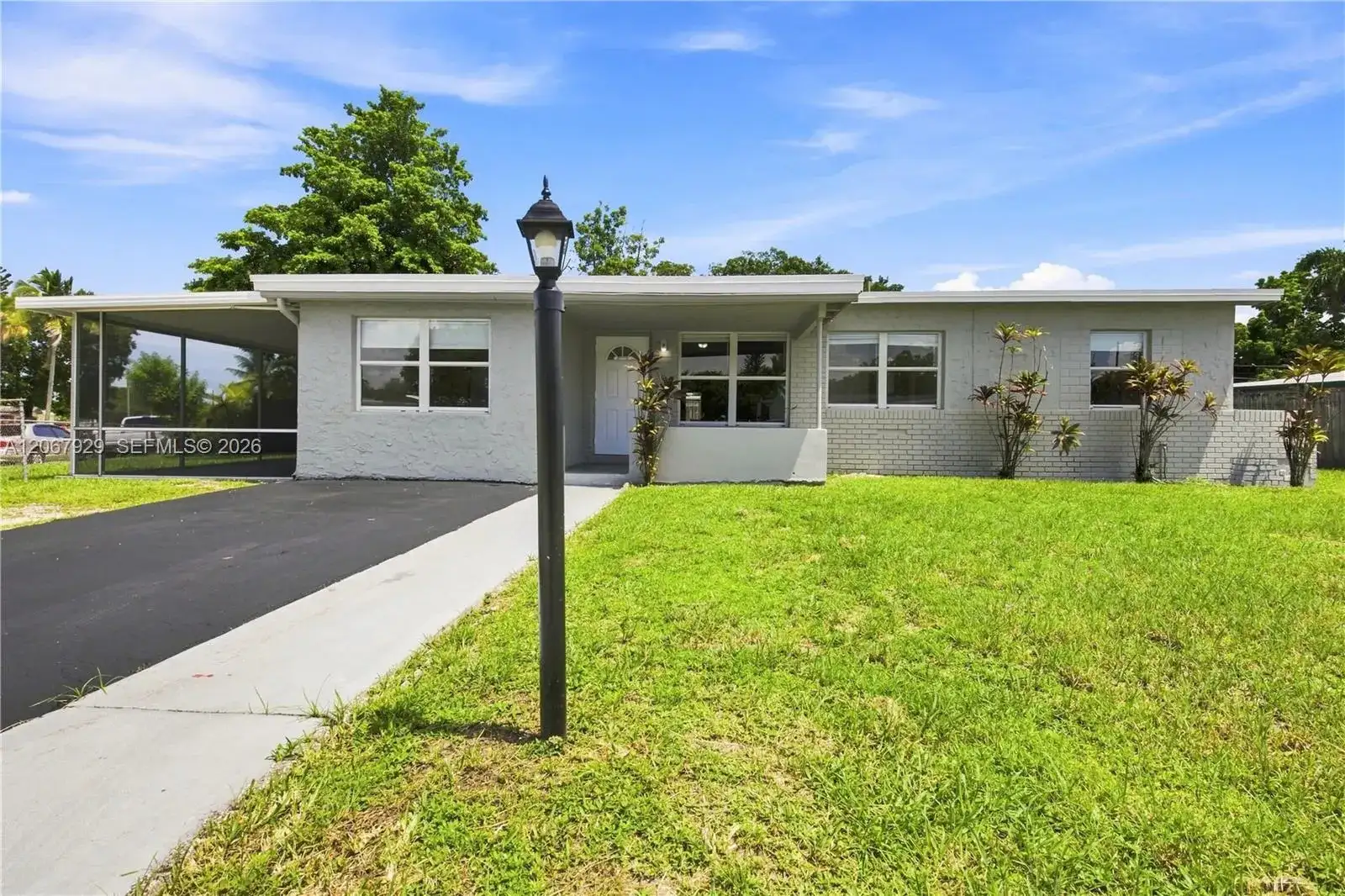 4160 SW 36th St, West Park FL 33023 photo 2