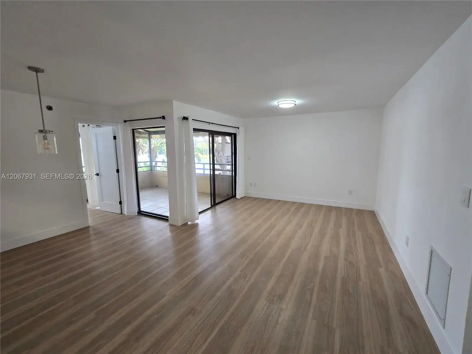 20145 NE 3rd Ct # 12, Miami FL 33179 photo 2
