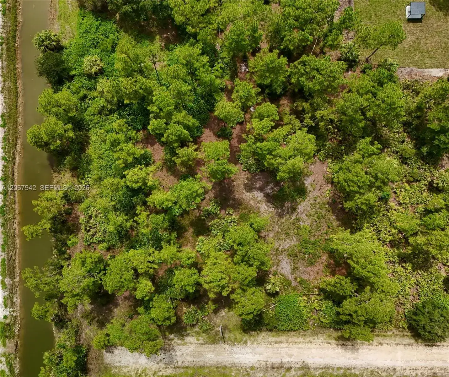 1201 LOUIS AVE, Lehigh Acres FL 33972 photo 3