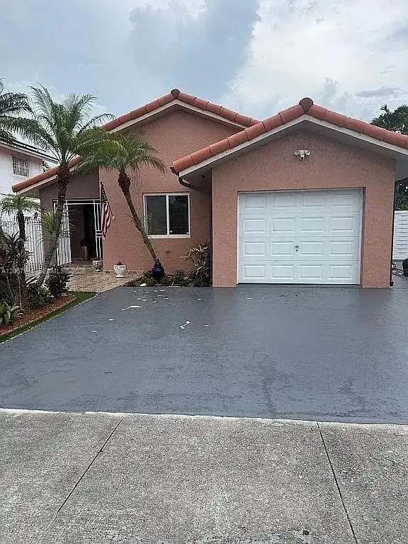 10070 SW 2nd St, Miami FL 33174 photo 3