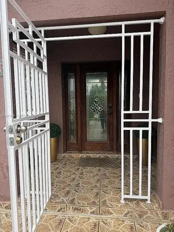 10070 SW 2nd St, Miami FL 33174 photo 5