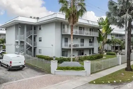 7701 SW 88th St # B330, Miami FL 33156 photo 2