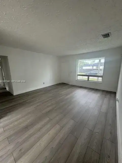 5191 SW 22nd St, West Park FL 33023 photo 4