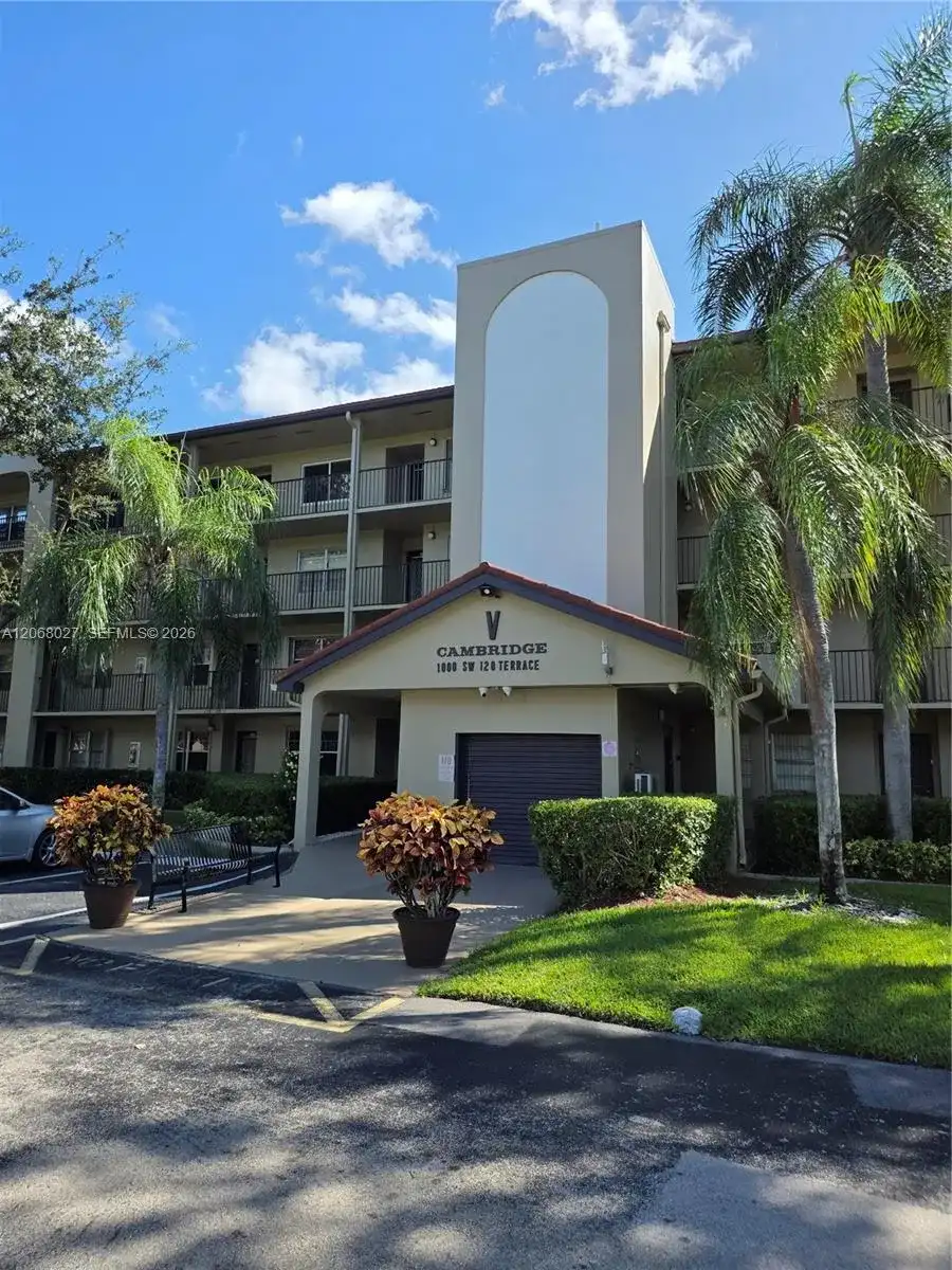 1000 SW 128th Ter # 414V, Pembroke Pines FL 33027