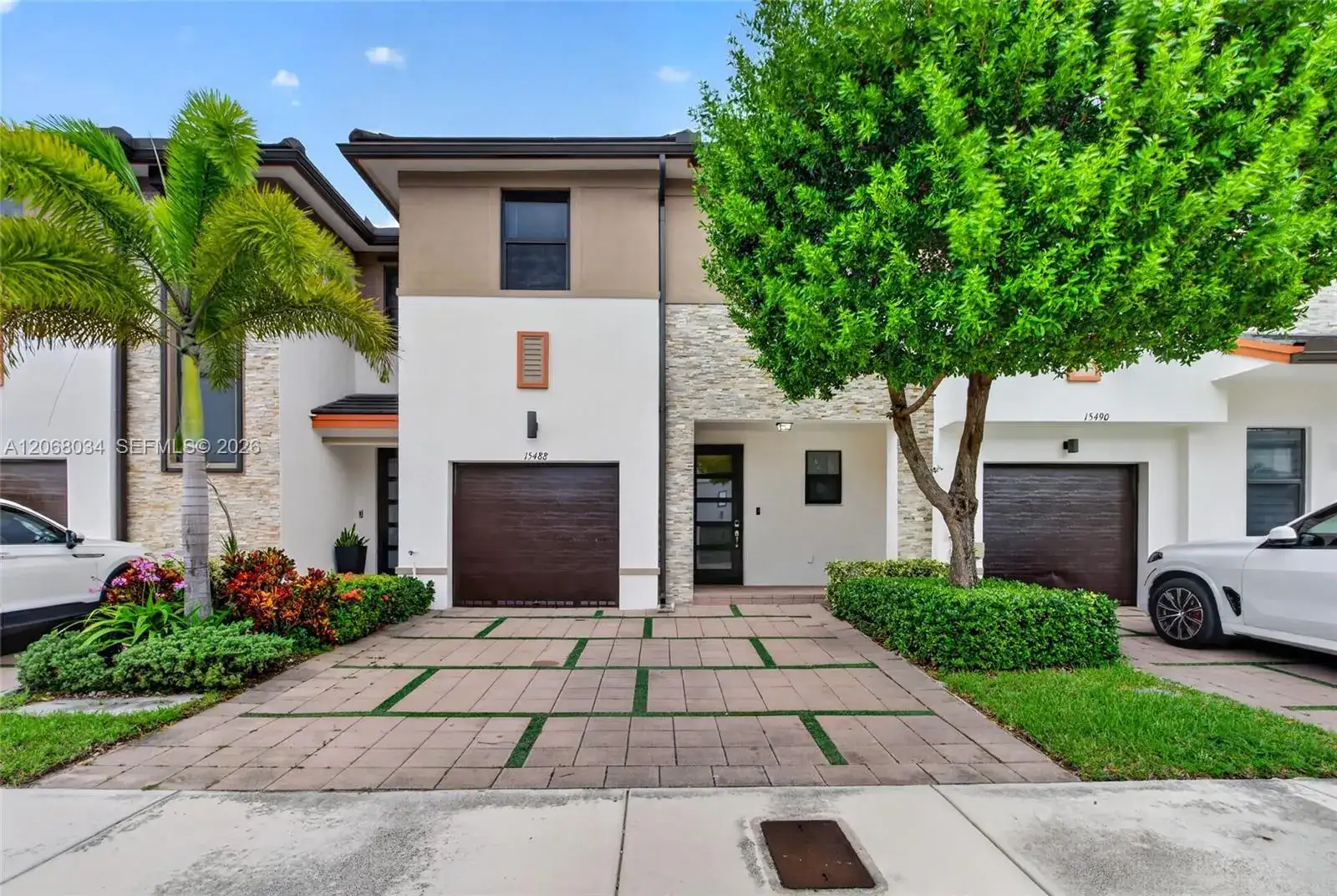 15488 NW 91st Ct, Miami Lakes FL 33018 photo 4