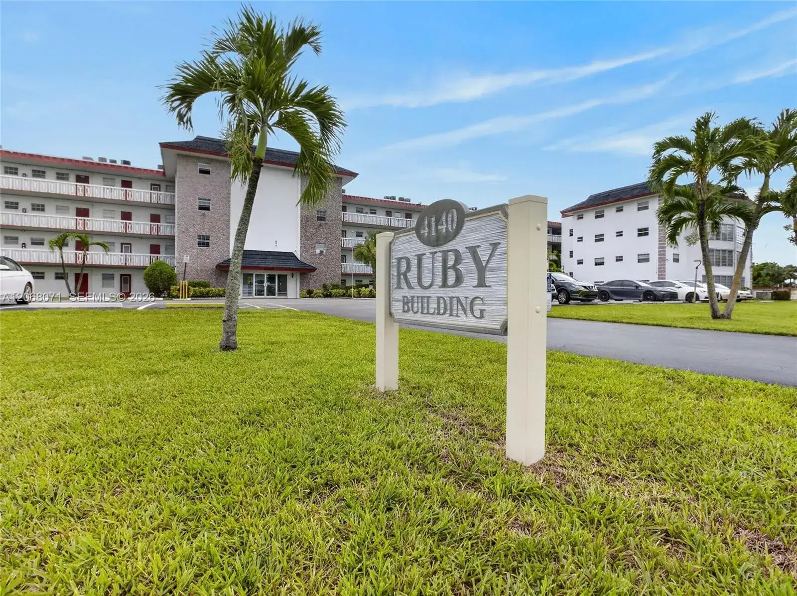 4140 NW 44th Ave # 408, Lauderdale Lakes FL 33319 photo 2
