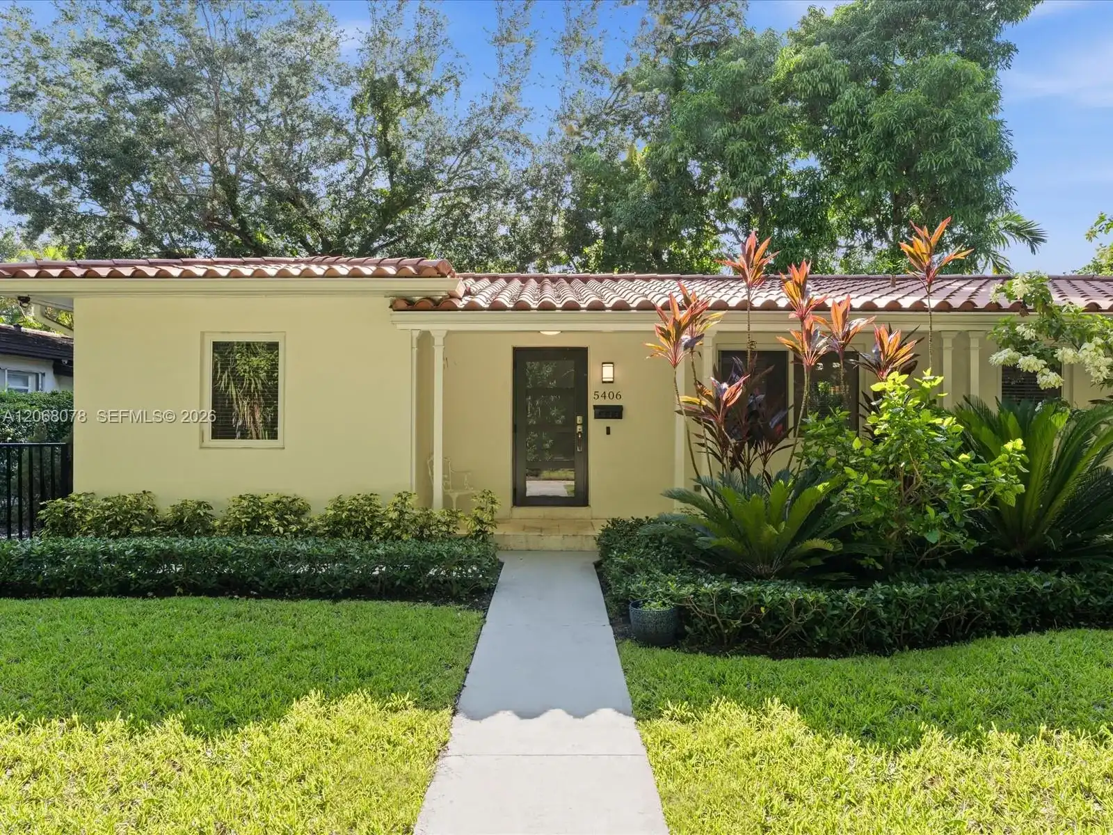 5406 S Le Jeune Rd, Coral Gables FL 33146