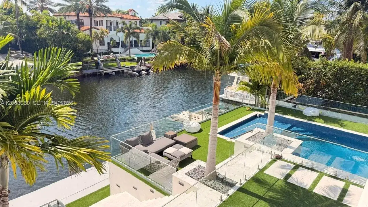 6819 Sunrise Pl, Coral Gables FL 33133 photo 3