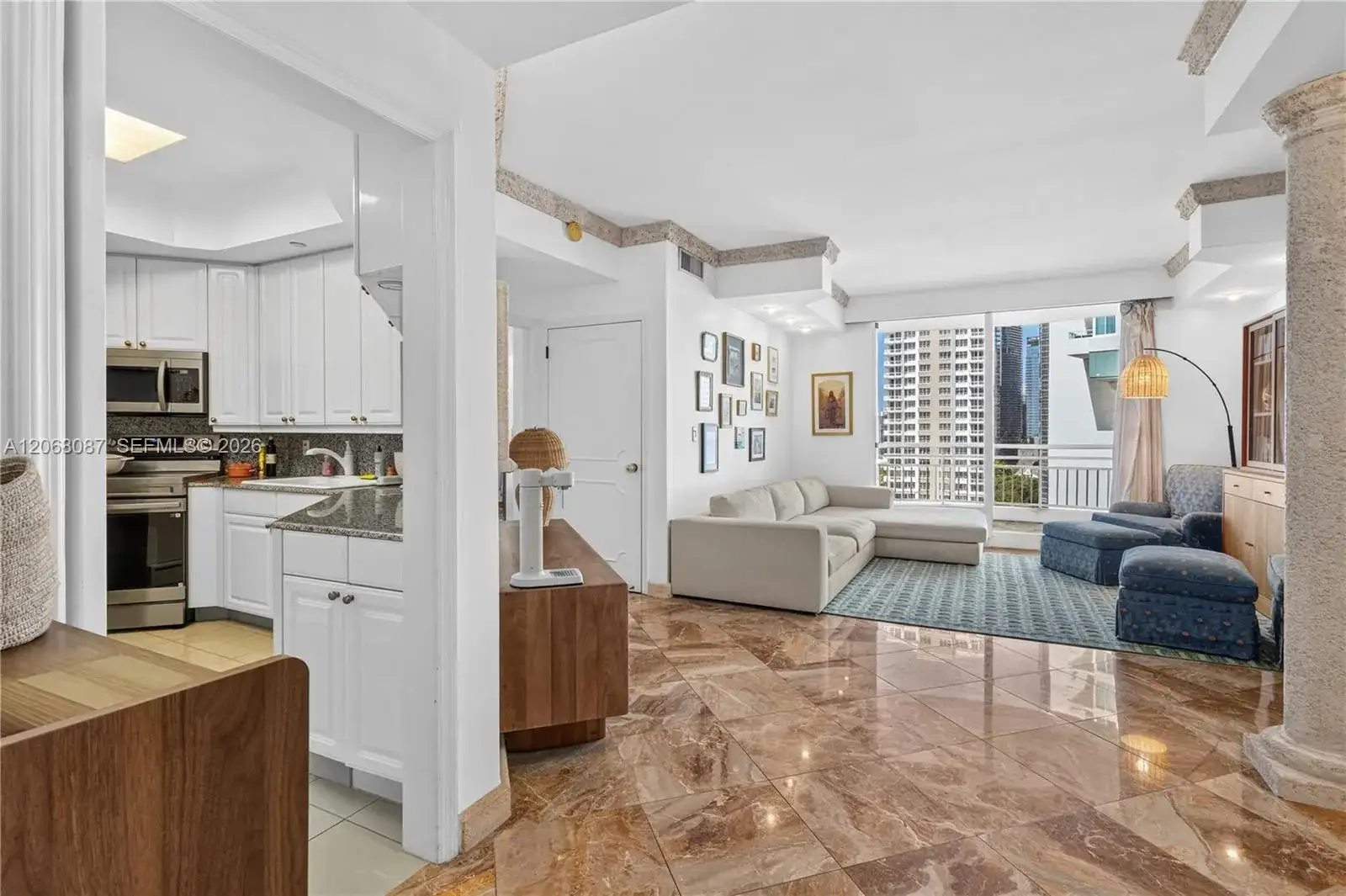 888 Brickell Key Dr # 1600, Miami FL 33131 photo 3