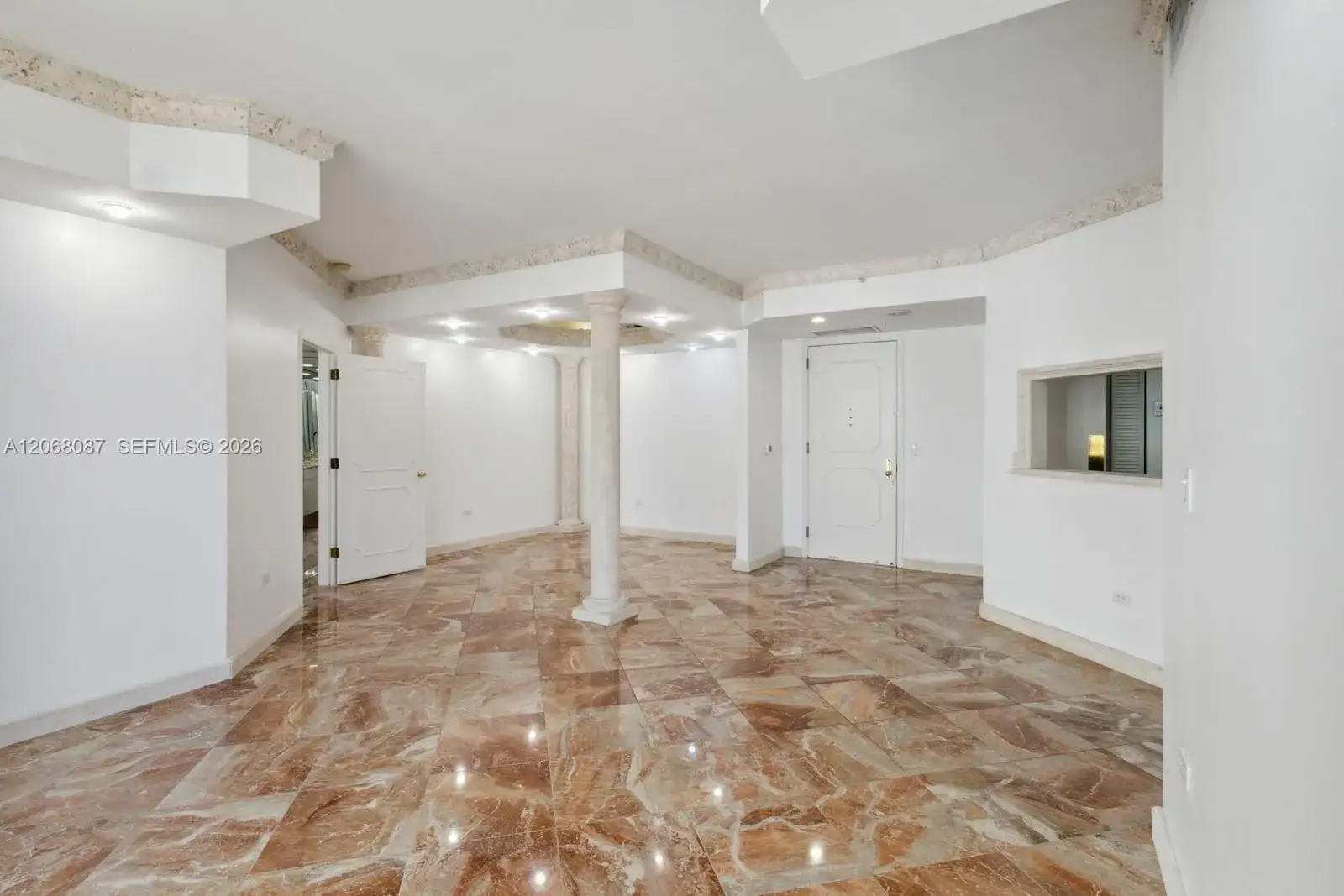 888 Brickell Key Dr # 1600, Miami FL 33131 photo 4