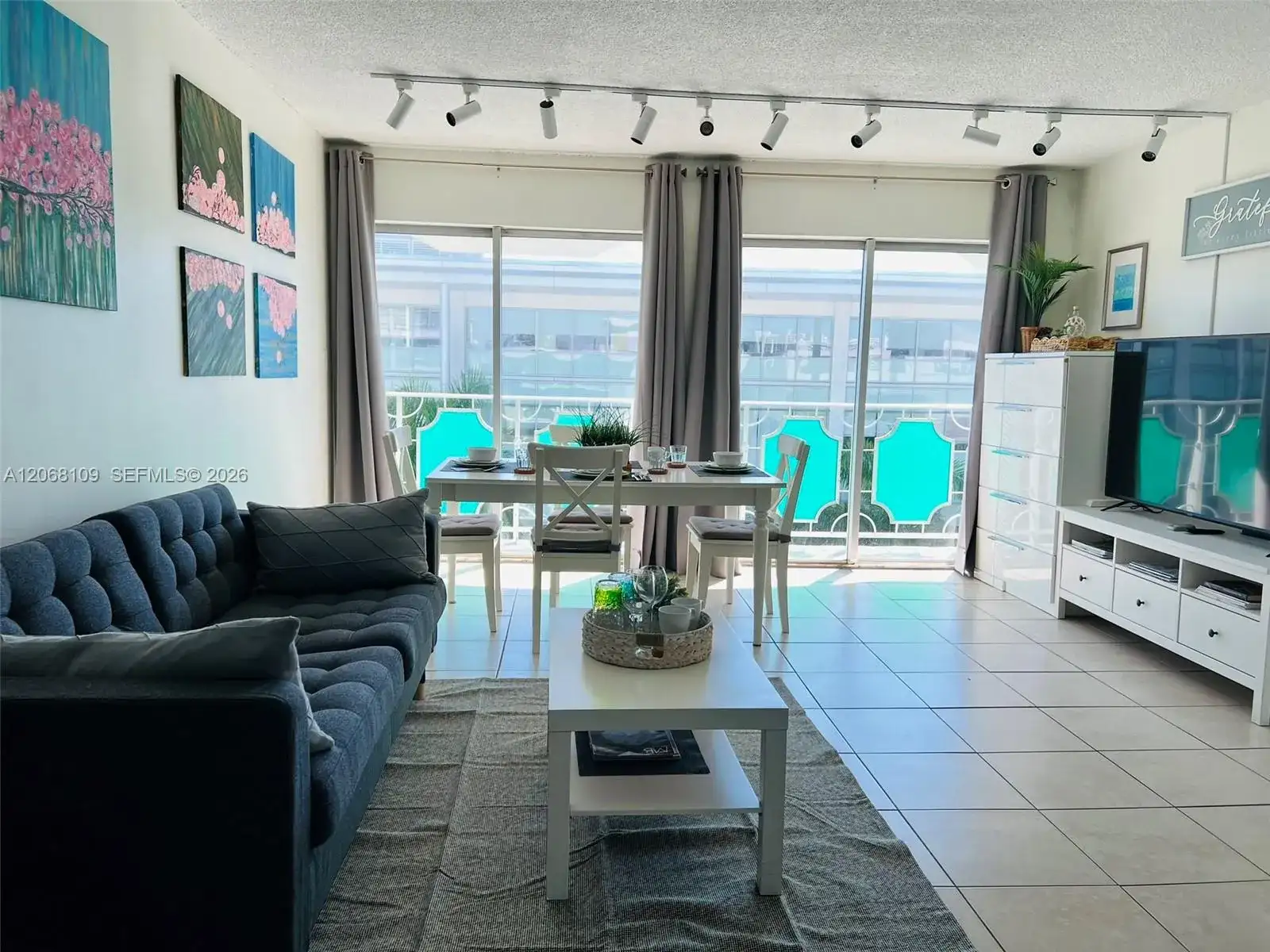 1732 Meridian Ave # 701, Miami Beach FL 33139 photo 2