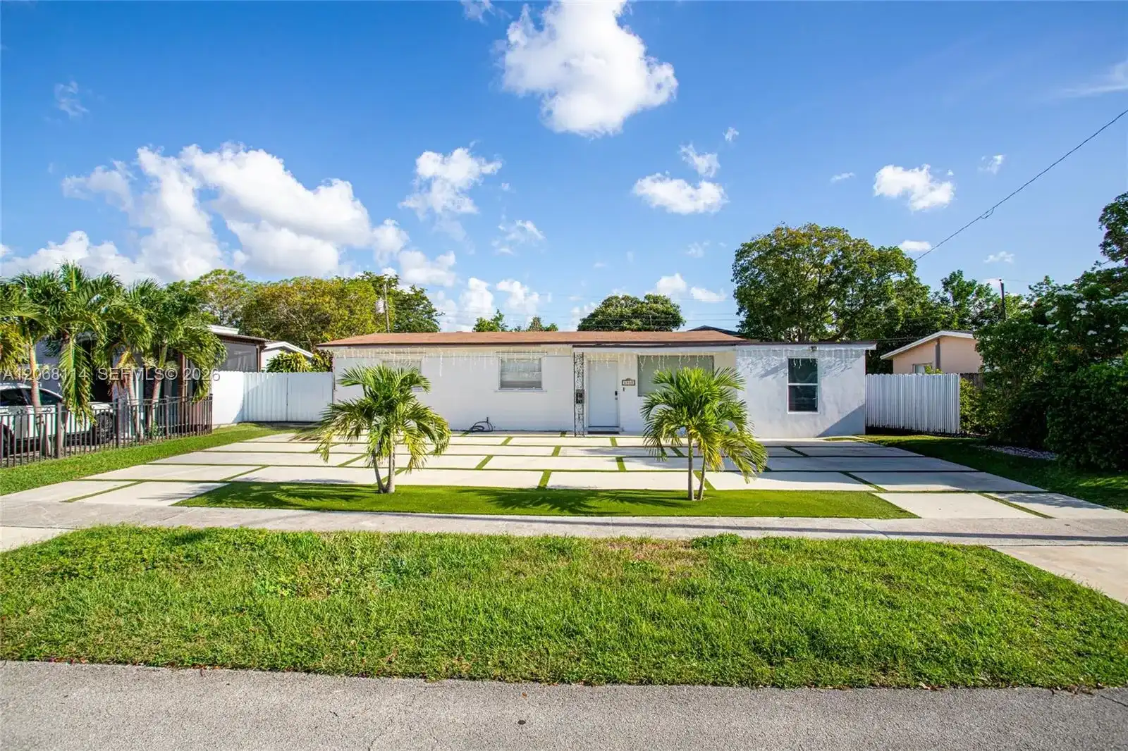 6930 Fillmore St, Hollywood FL 33024