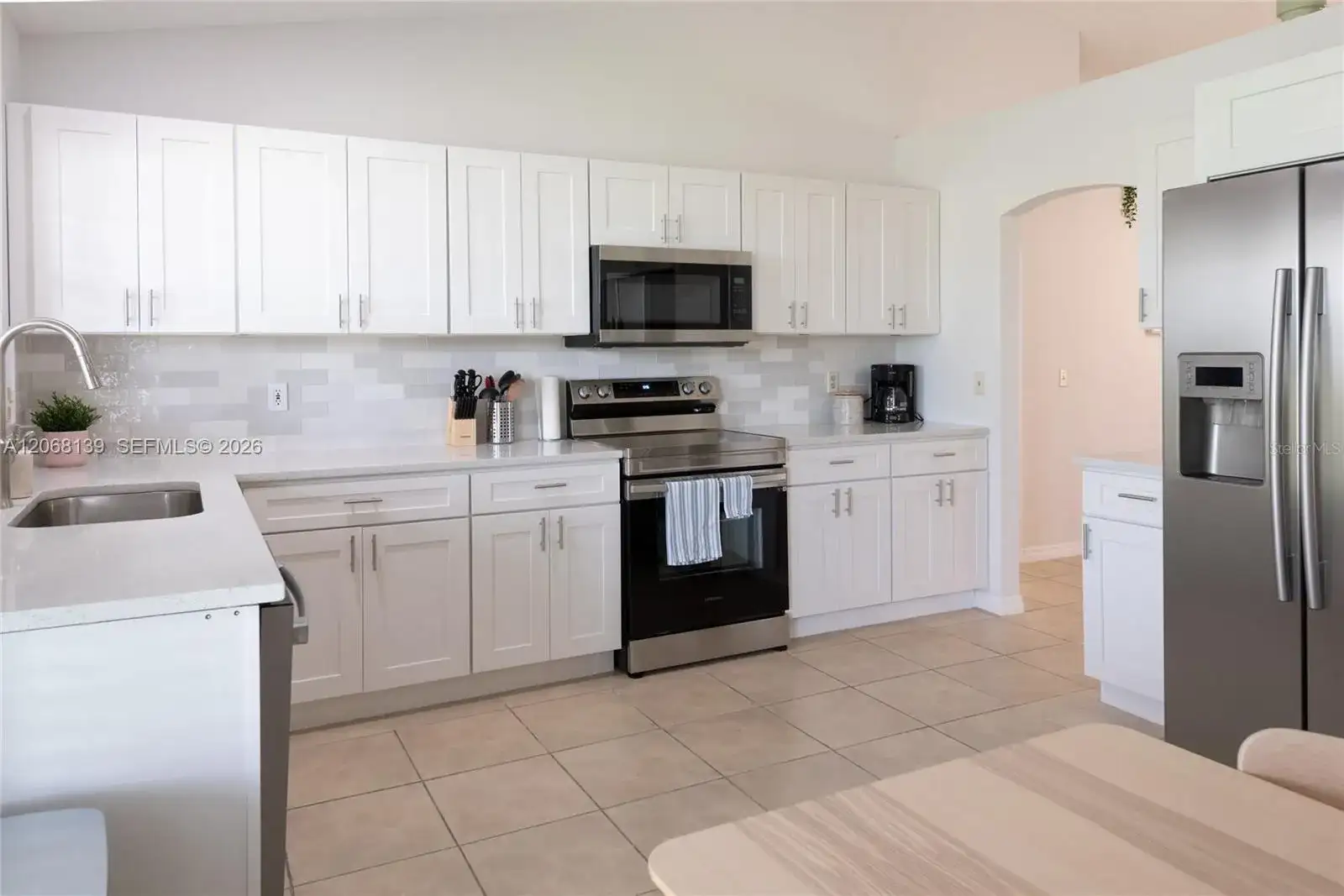 1085 INDIAN RIDGE TRL E, Kissimmee FL 34747 photo 4