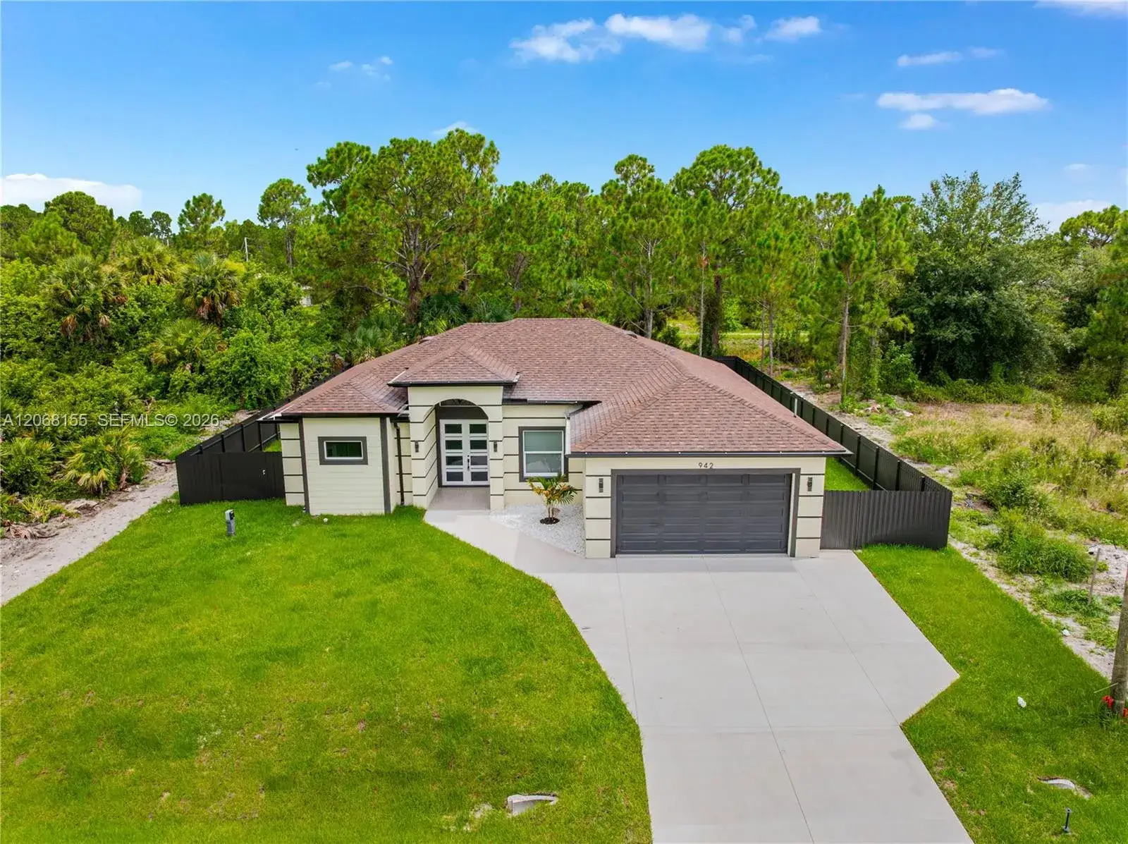 942 E KANUGA ST, Lehigh Acres FL 33974