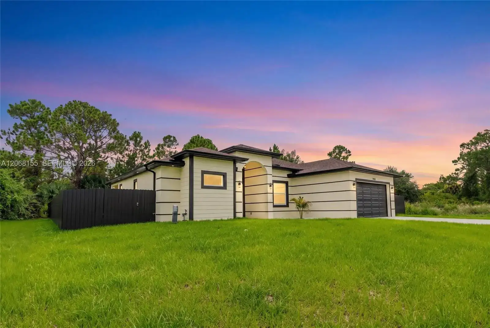 942 E KANUGA ST, Lehigh Acres FL 33974 photo 4