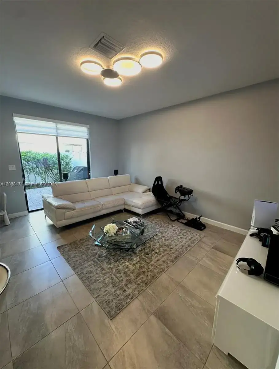 10377 W 34th Ct # 10377, Hialeah FL 33018 photo 4