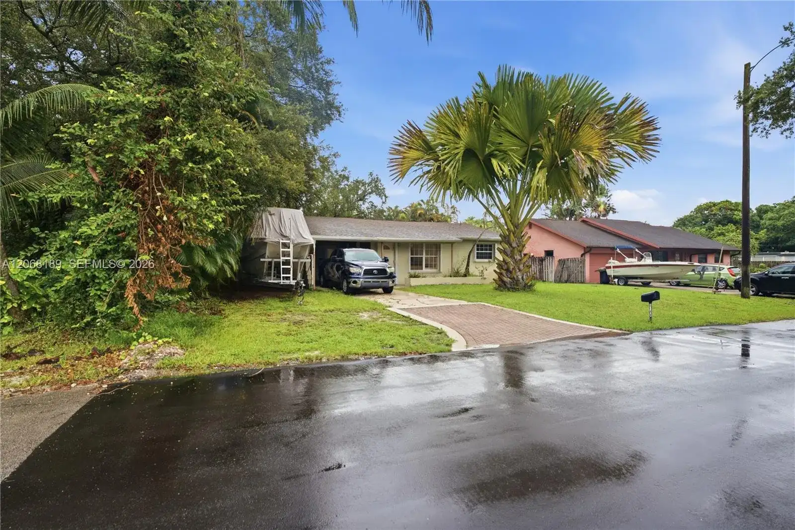 5190 SW 28th Ter, Dania Beach FL 33312 photo 2