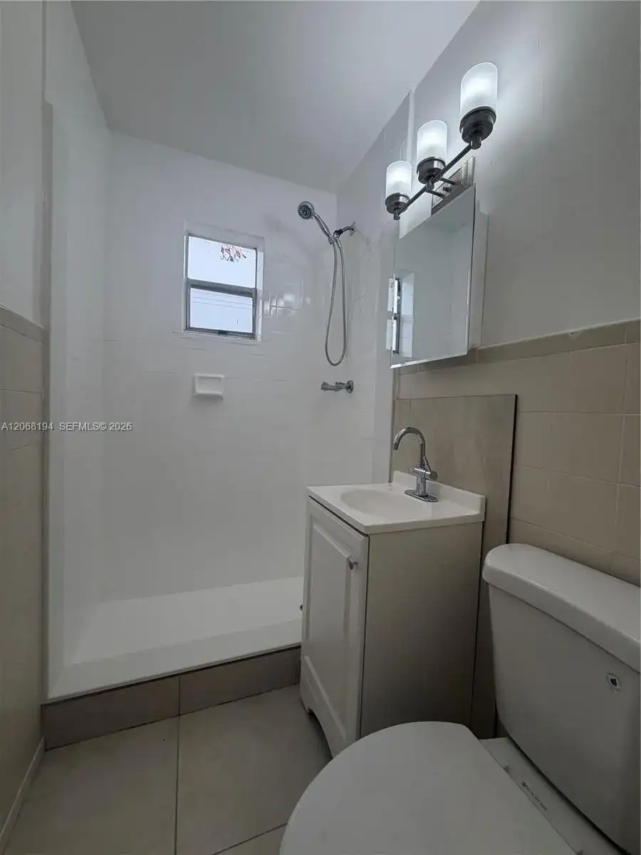 10518 NW 30th Ave # 1, Miami FL 33147 photo 4
