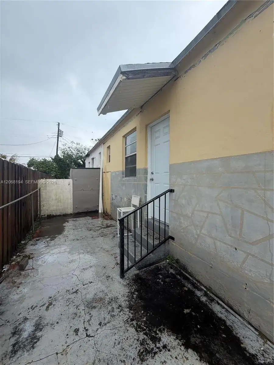 10518 NW 30th Ave # 1, Miami FL 33147 photo 5