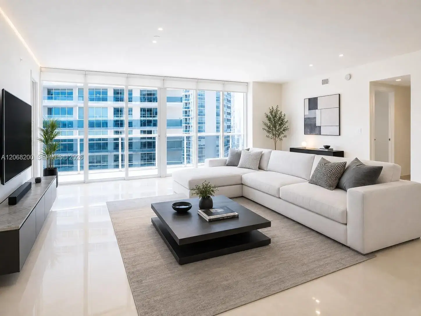 1800 S Ocean Dr # 1405, Hallandale Beach FL 33009