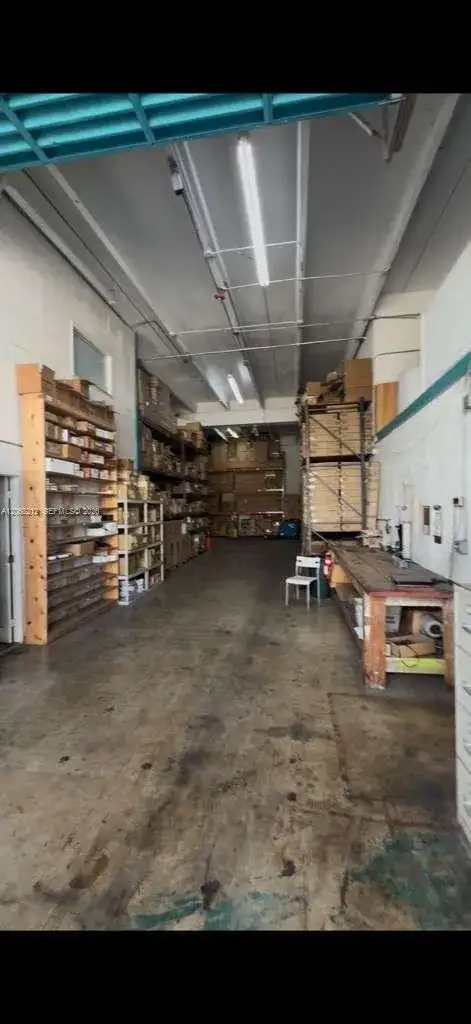 7384 NW 56th St # 7384, Miami FL 33166 photo 4
