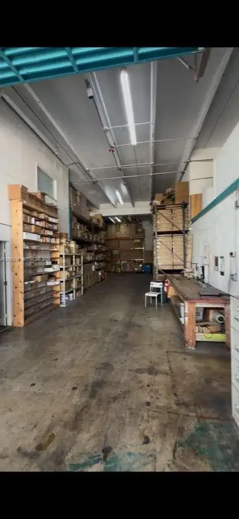 7372 NW 56th St # 7372, Miami FL 33166 photo 4