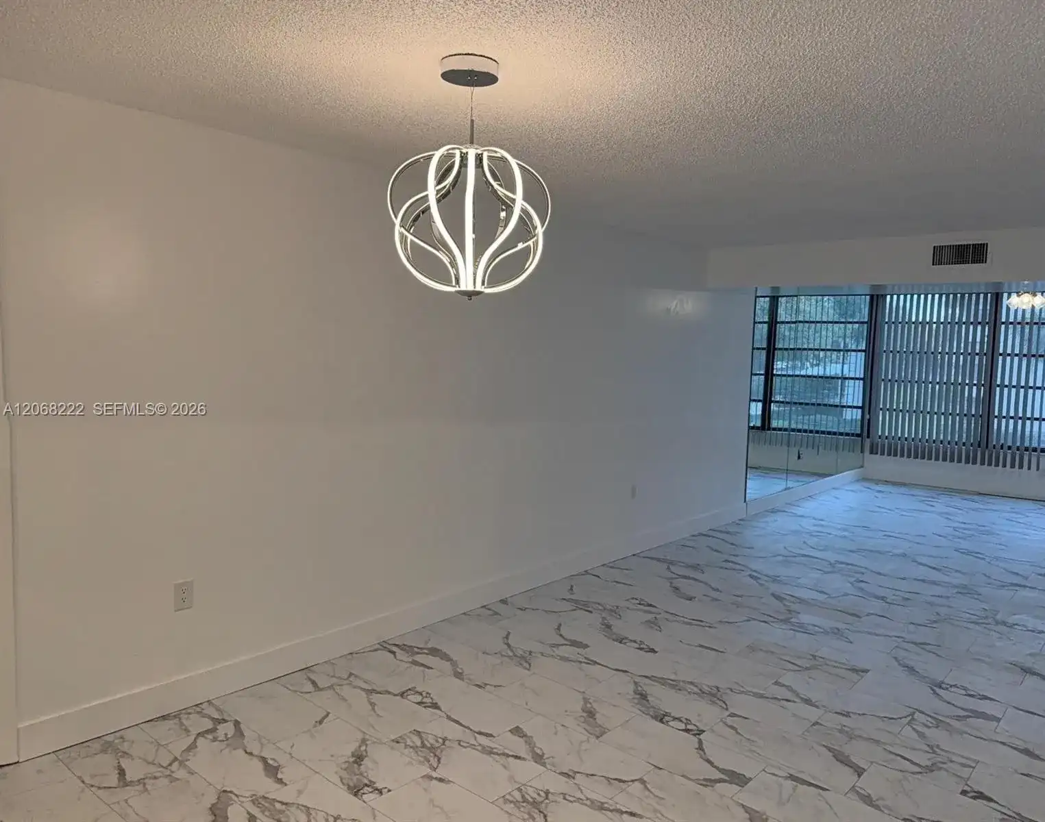 3526 Whitehall Dr # 302, West Palm Beach FL 33401