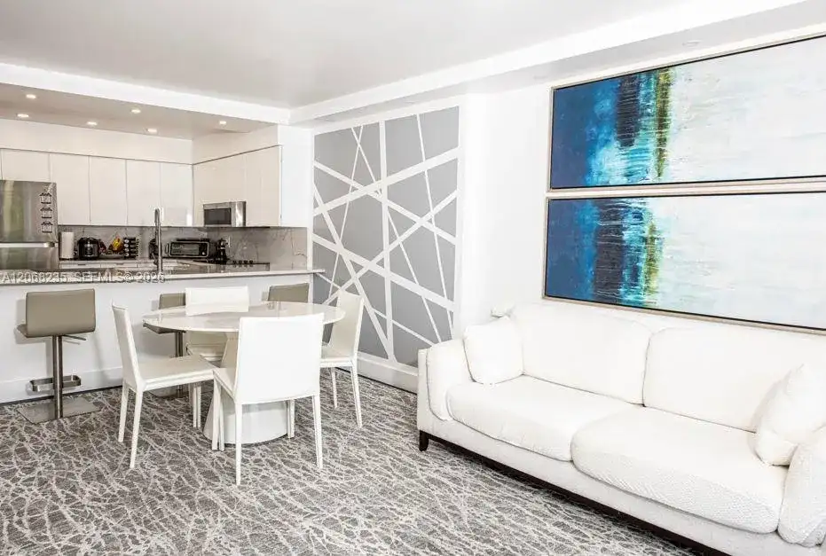 401 Ocean Dr # 303, Miami Beach FL 33139 photo 2