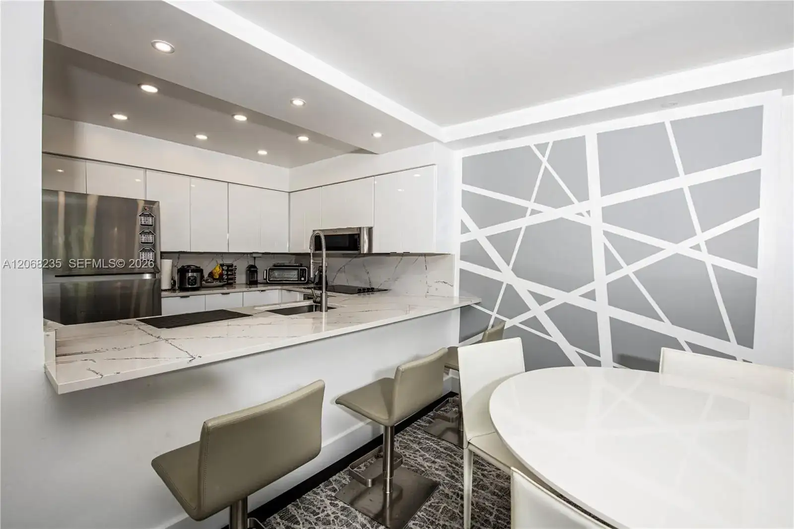 401 Ocean Dr # 303, Miami Beach FL 33139 photo 4