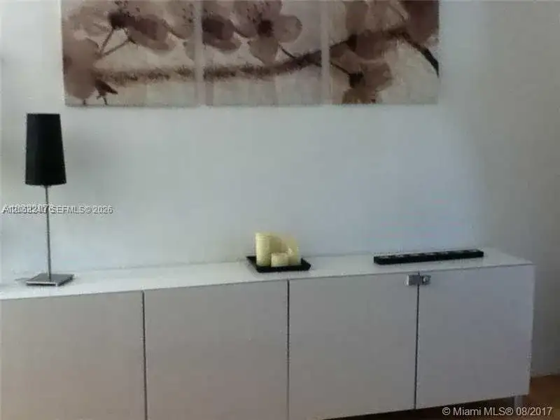549 Meridian Ave # 10, Miami Beach FL 33139 photo 4