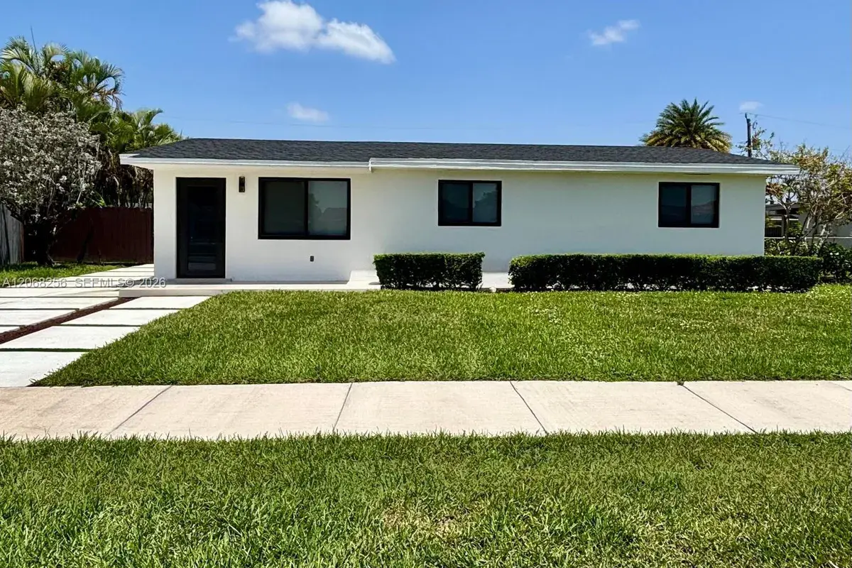 10821 SW 63rd St, Miami FL 33173