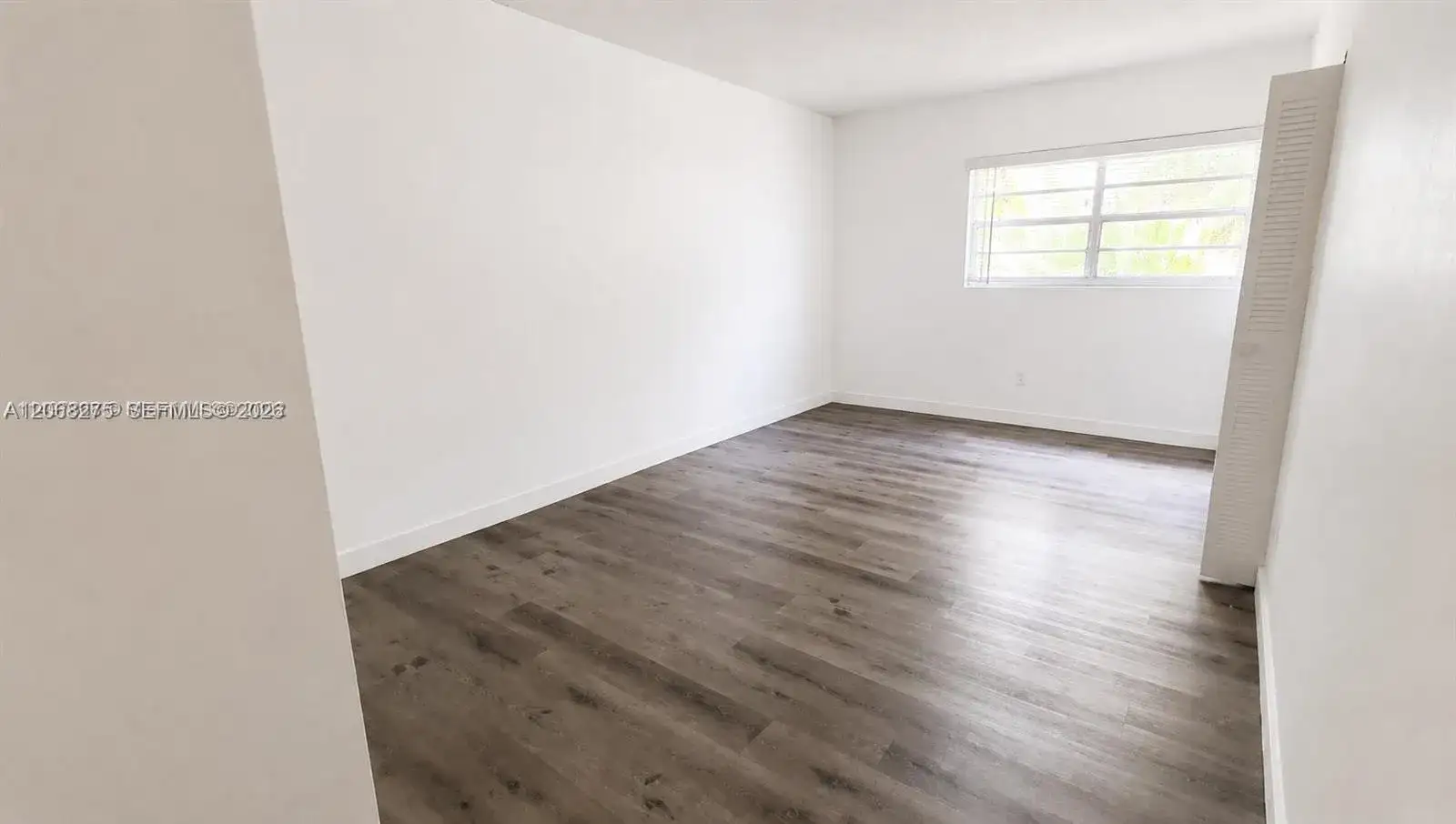 1305 W 53rd St # 430, Hialeah FL 33012 photo 4