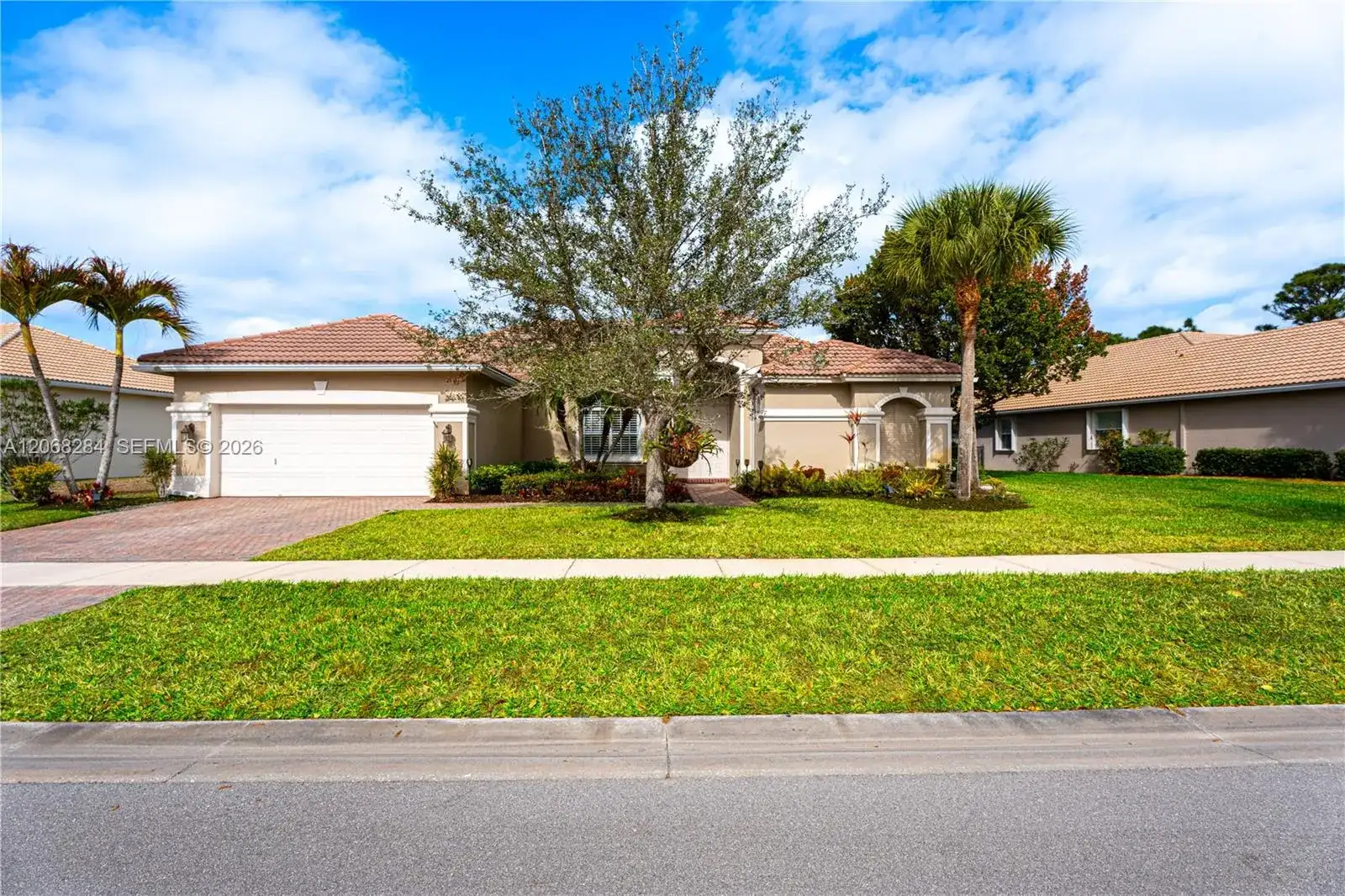 6918 SE Sleepy Hollow Ln, Stuart FL 34997 photo 3
