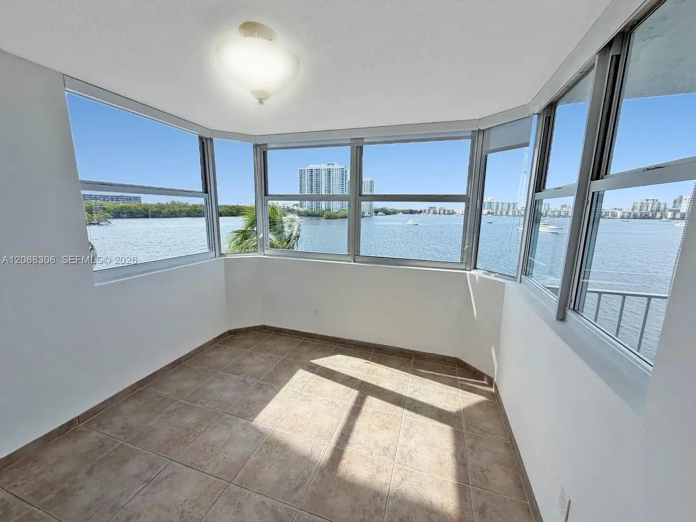 16546 NE 26th Ave # 4B, North Miami Beach FL 33160 photo 4