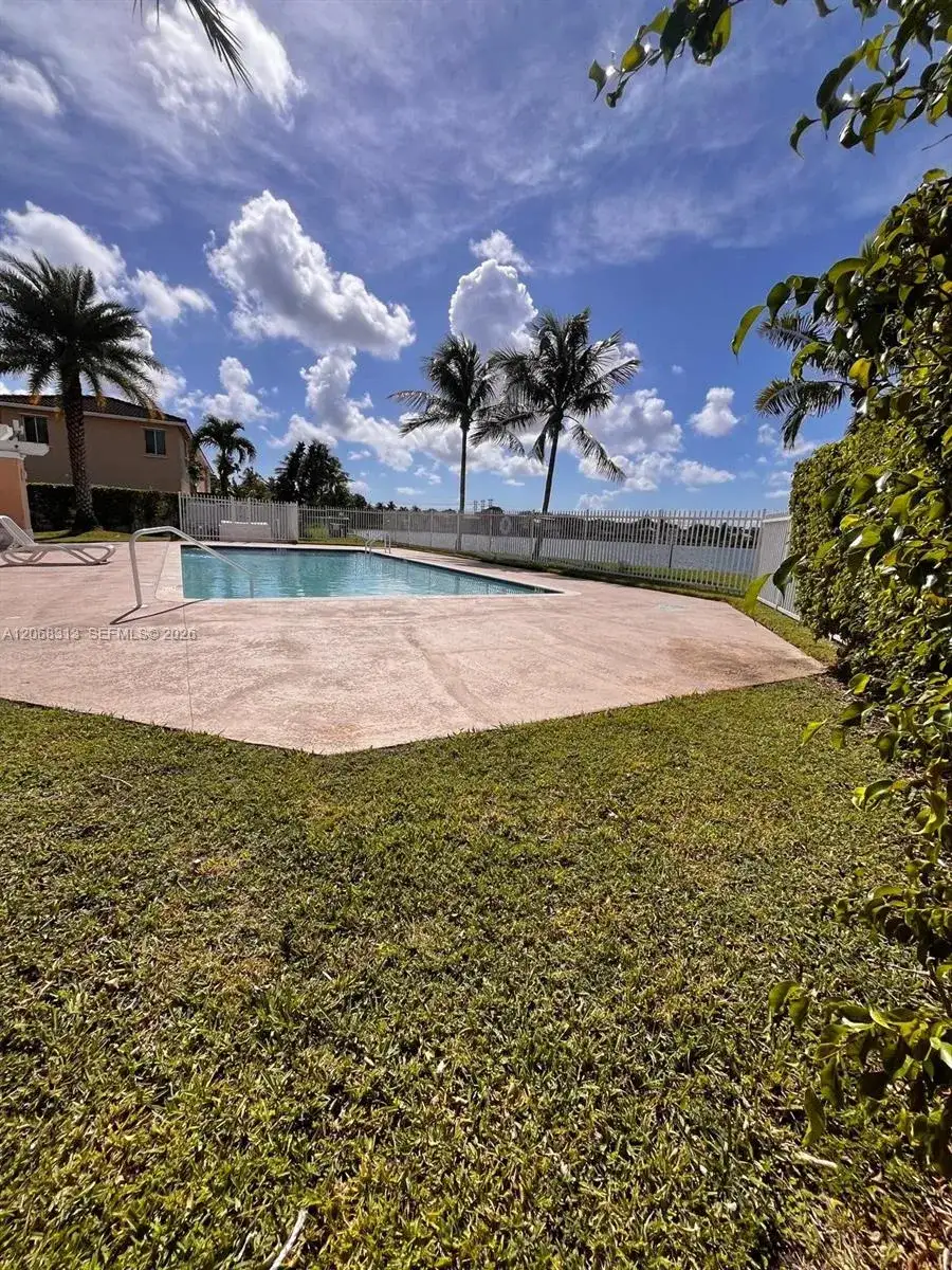 17722 SW 141st Ct, Miami FL 33177 photo 2