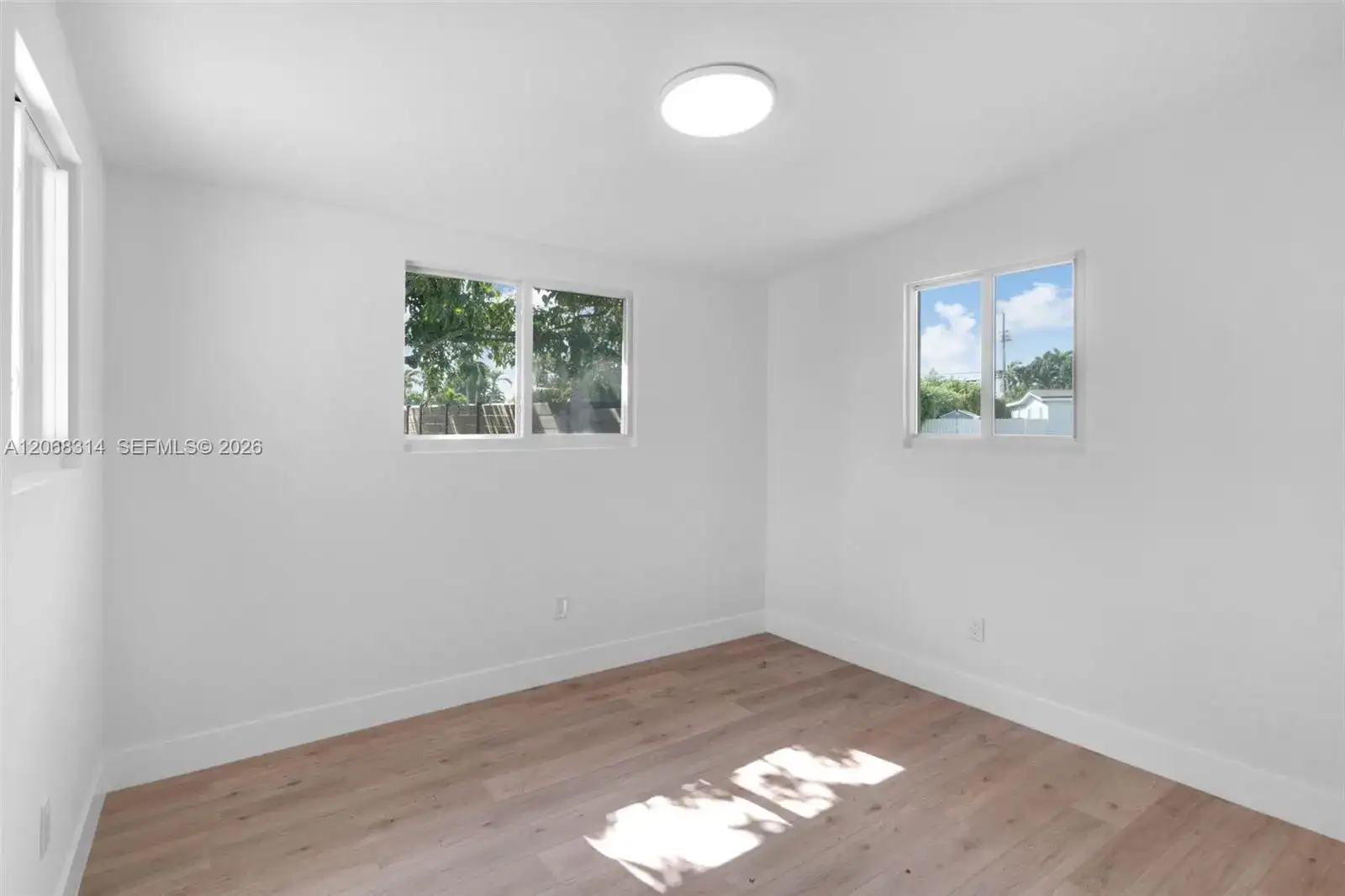 11445 SW 43rd Ter, Miami FL 33165 photo 5