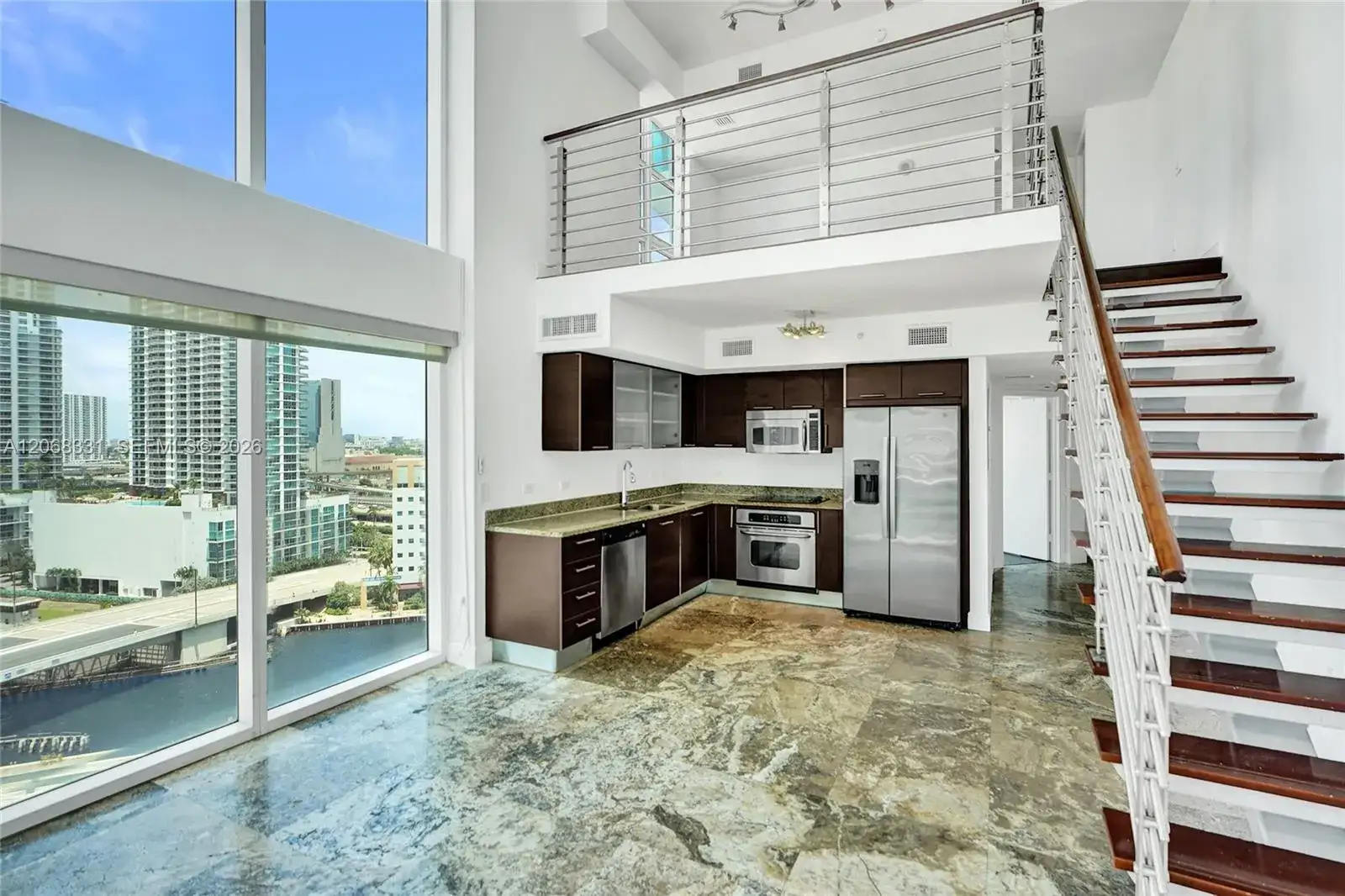 41 SE 5th St # 1016, Miami FL 33131 photo 3