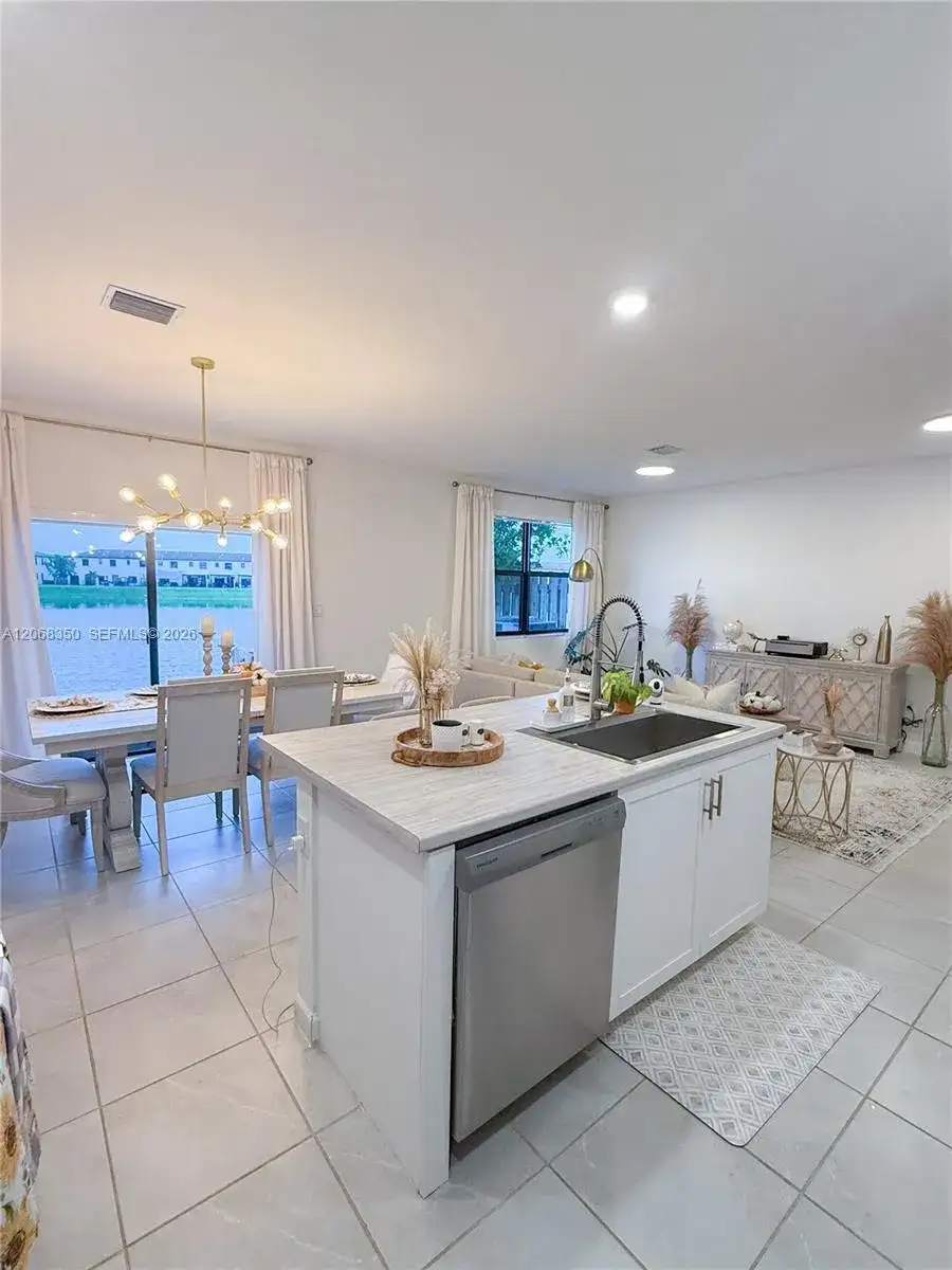 10095 SW 231 LN, Miami FL 33190 photo 5