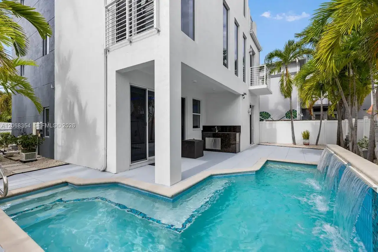 1000 SW 4th Ave, Fort Lauderdale FL 33315 photo 5