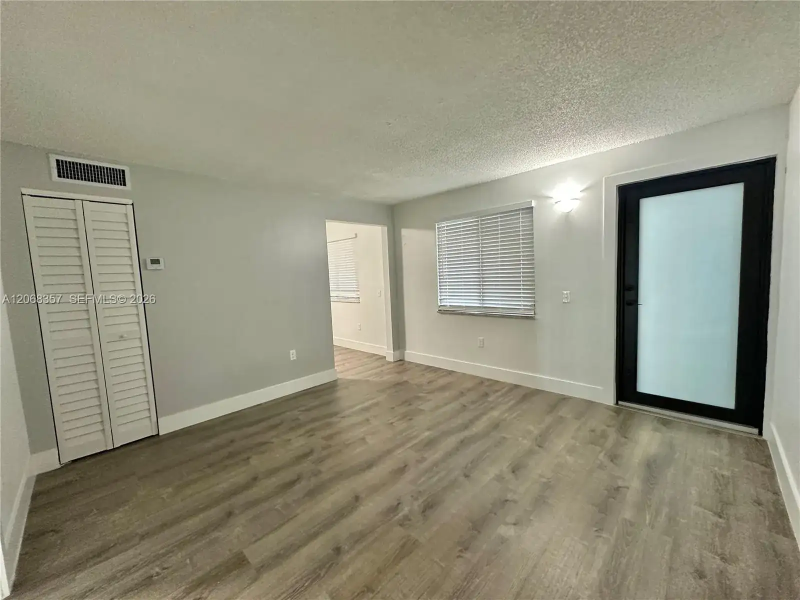 529 SW 4th St # 303, Miami FL 33130 photo 2