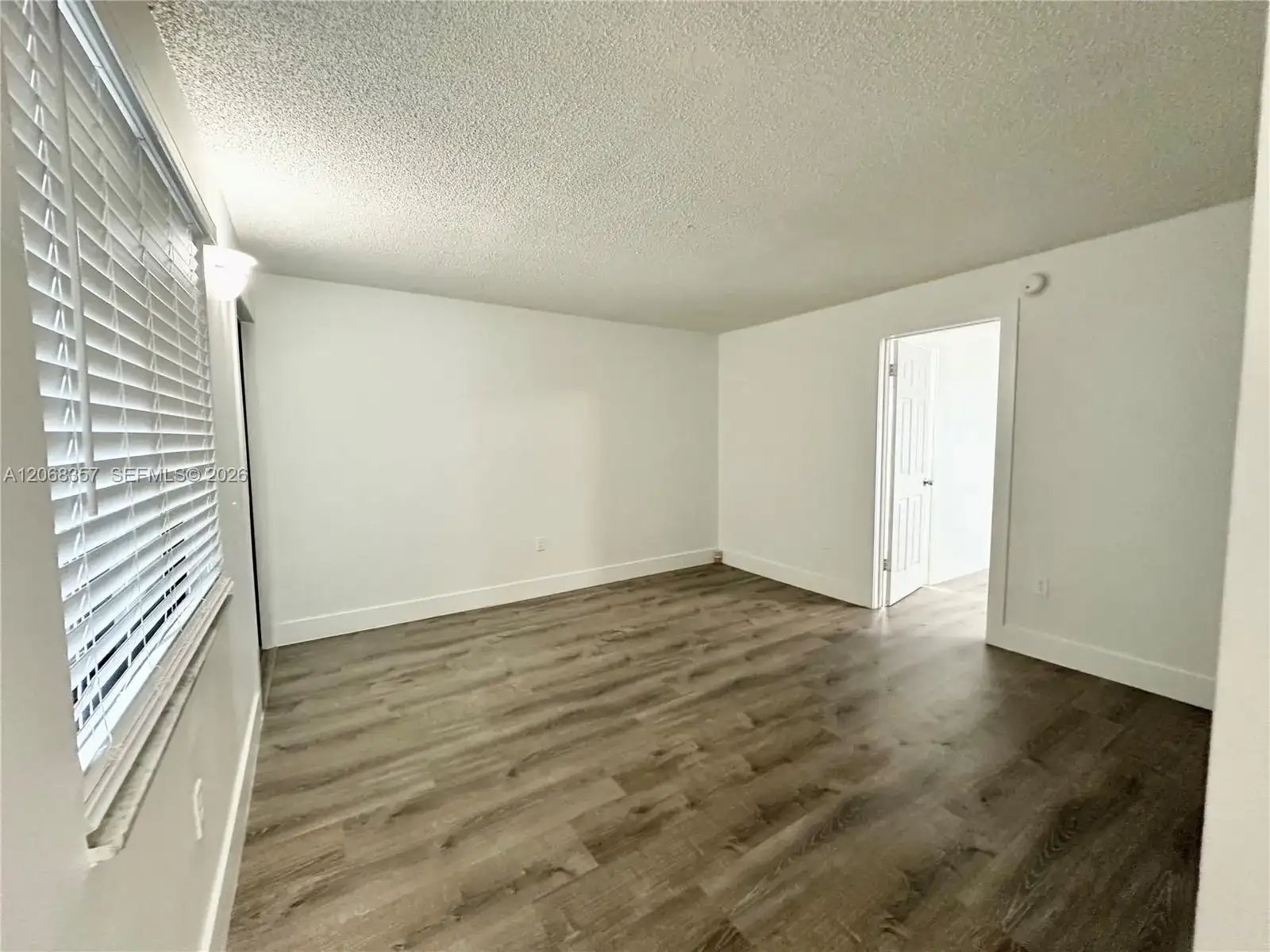 529 SW 4th St # 303, Miami FL 33130 photo 3