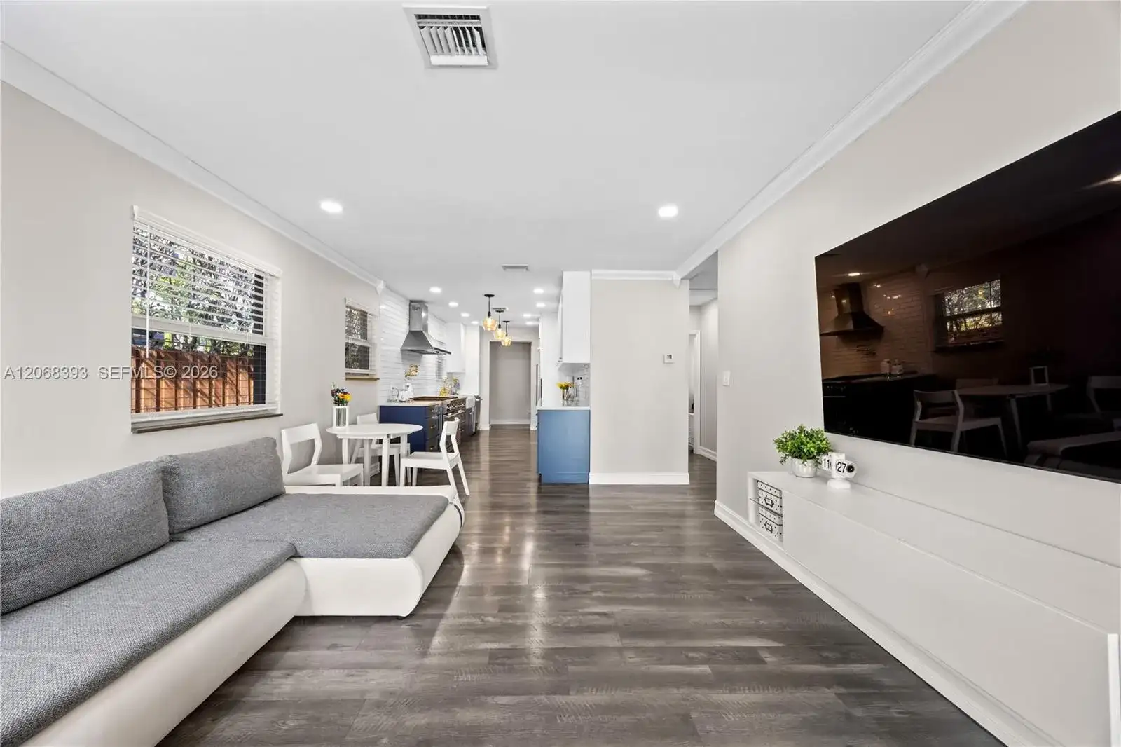 1523 Monroe St, Hollywood FL 33020 photo 4