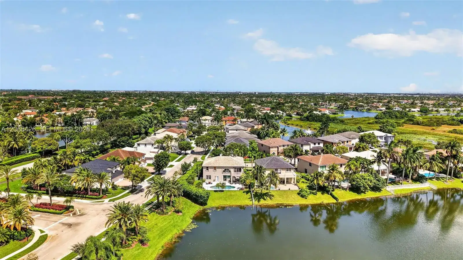 600 SW 167th Way, Pembroke Pines FL 33027 photo 2
