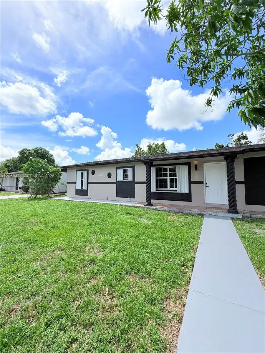 4492 NW 180th St, Miami Gardens FL 33055 photo 5