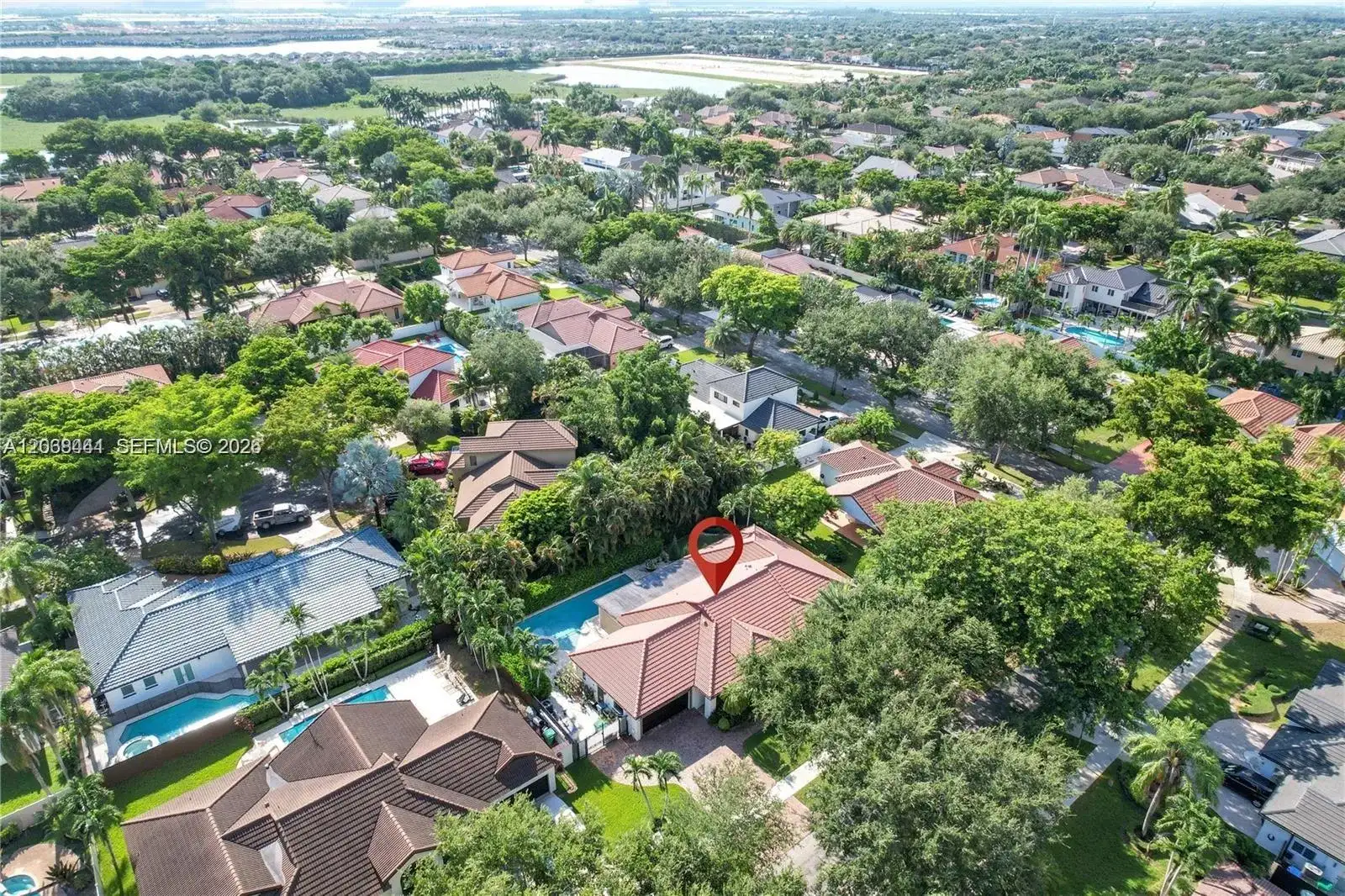 15600 NW 82nd Ct, Miami Lakes FL 33016 photo 4