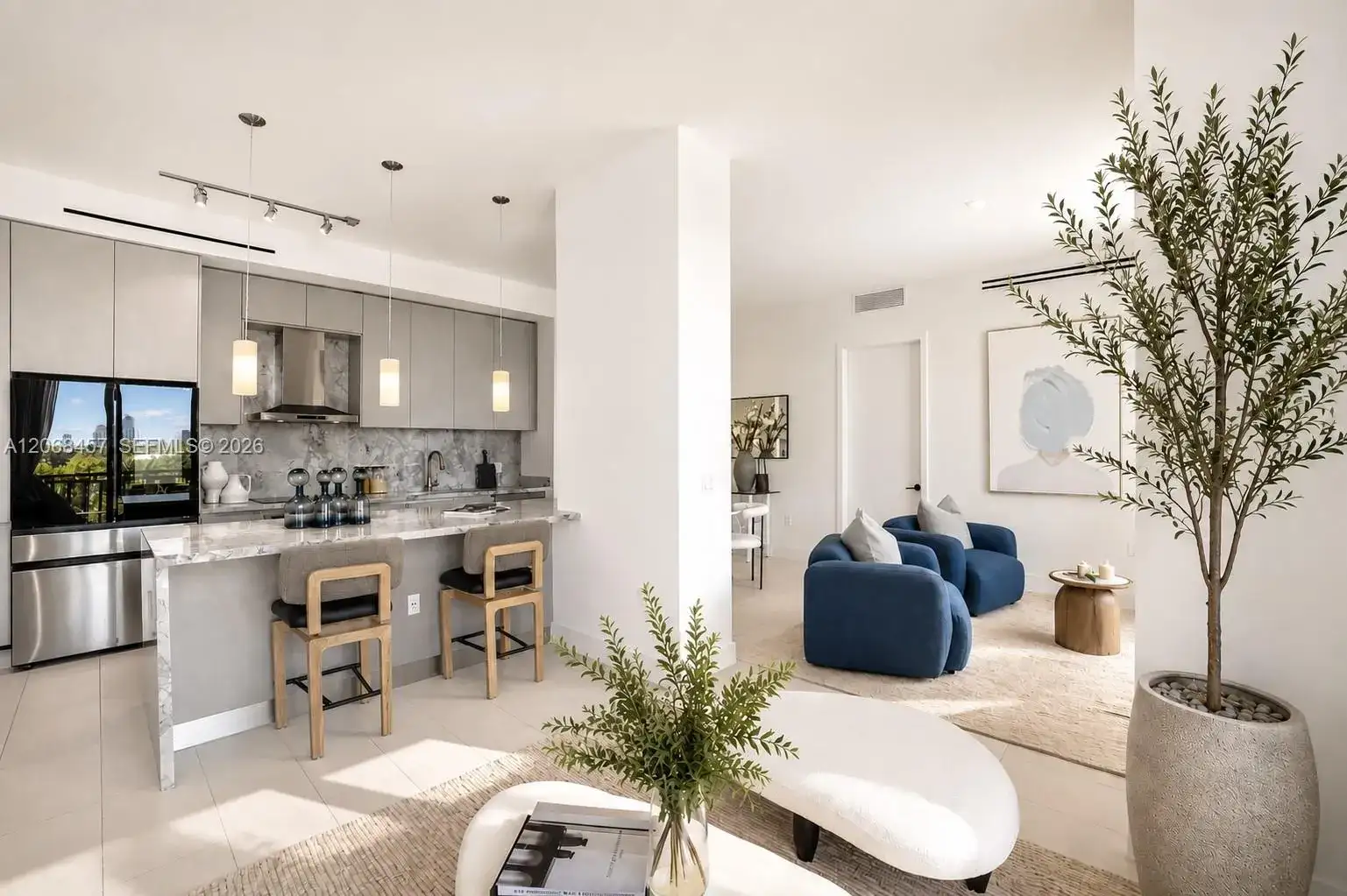 1030 15th St, Miami Beach FL 33139 photo 2
