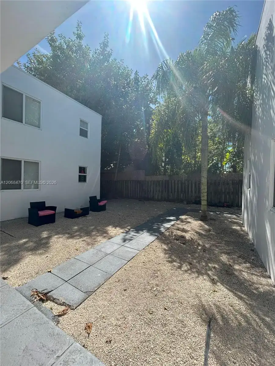 5814 NE 4th Ct # 7, Miami FL 33137 photo 5